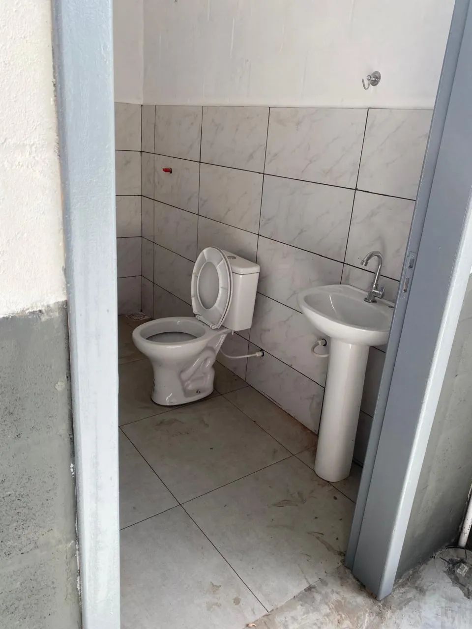 Alugo galpão no centro de águas mornas - Foto 4