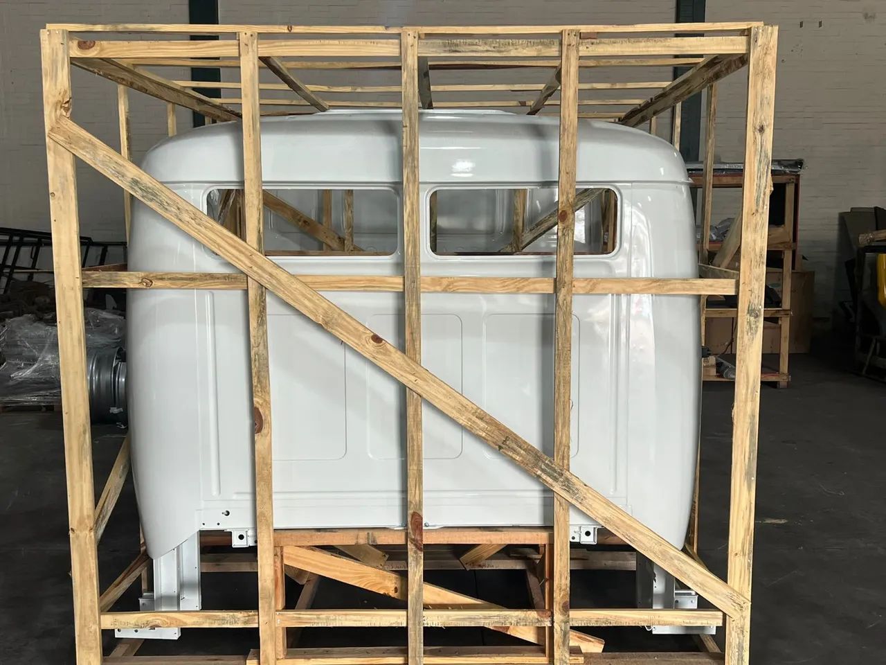 Cabine zero de Mercedes nova na caixa a pronta entrega  só largar em cima - Foto 2