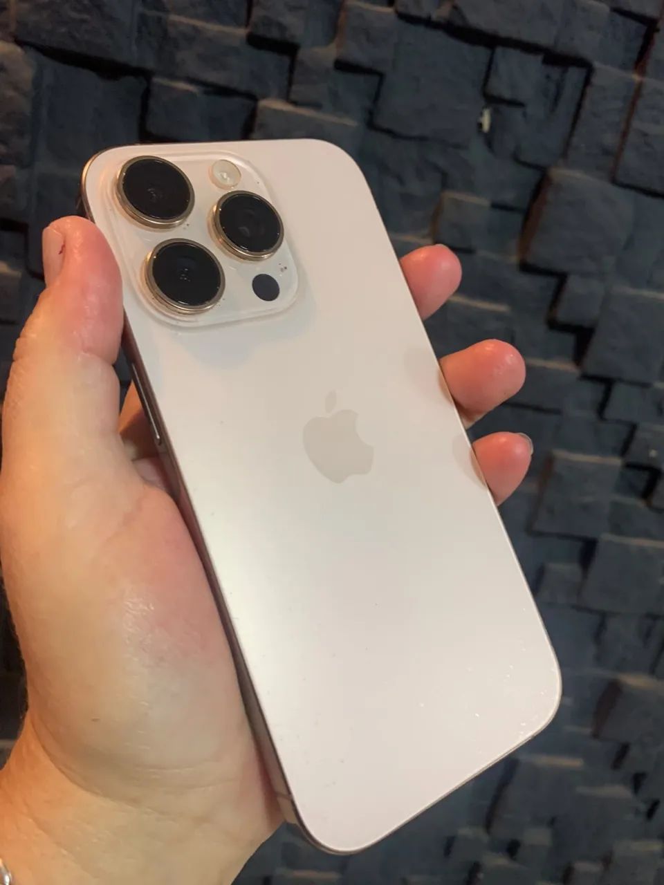 Iphone 16 pro - Foto 3