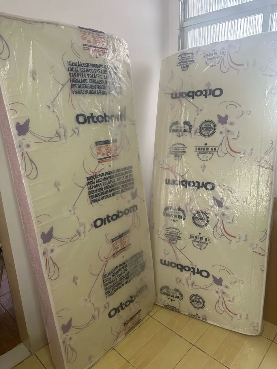 Colchão de solteiro ortobom  - Foto 2