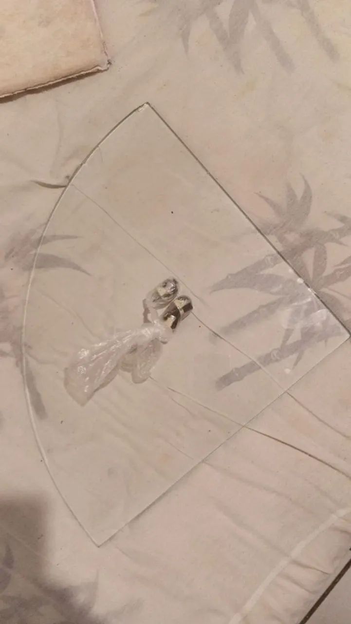 Prateleira de vidro de canto - Foto 2