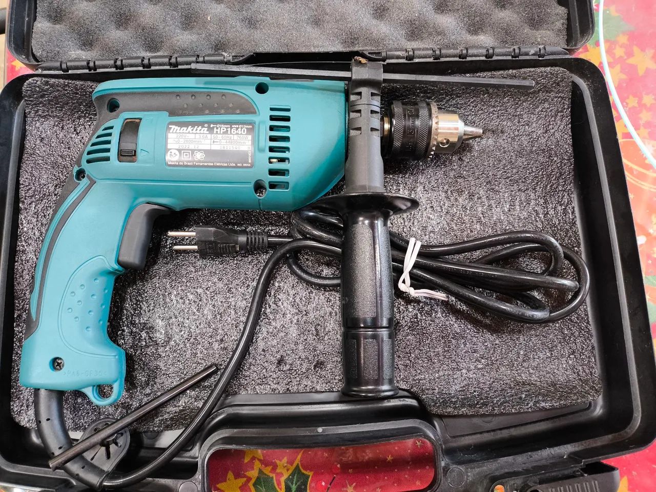 Furadeira Makita HP1640