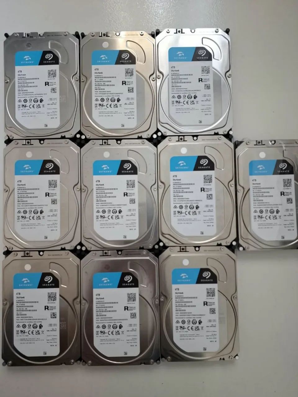 10 hds 4tb seagate skyhawk cftv dvr nvr cpu  - Foto 4