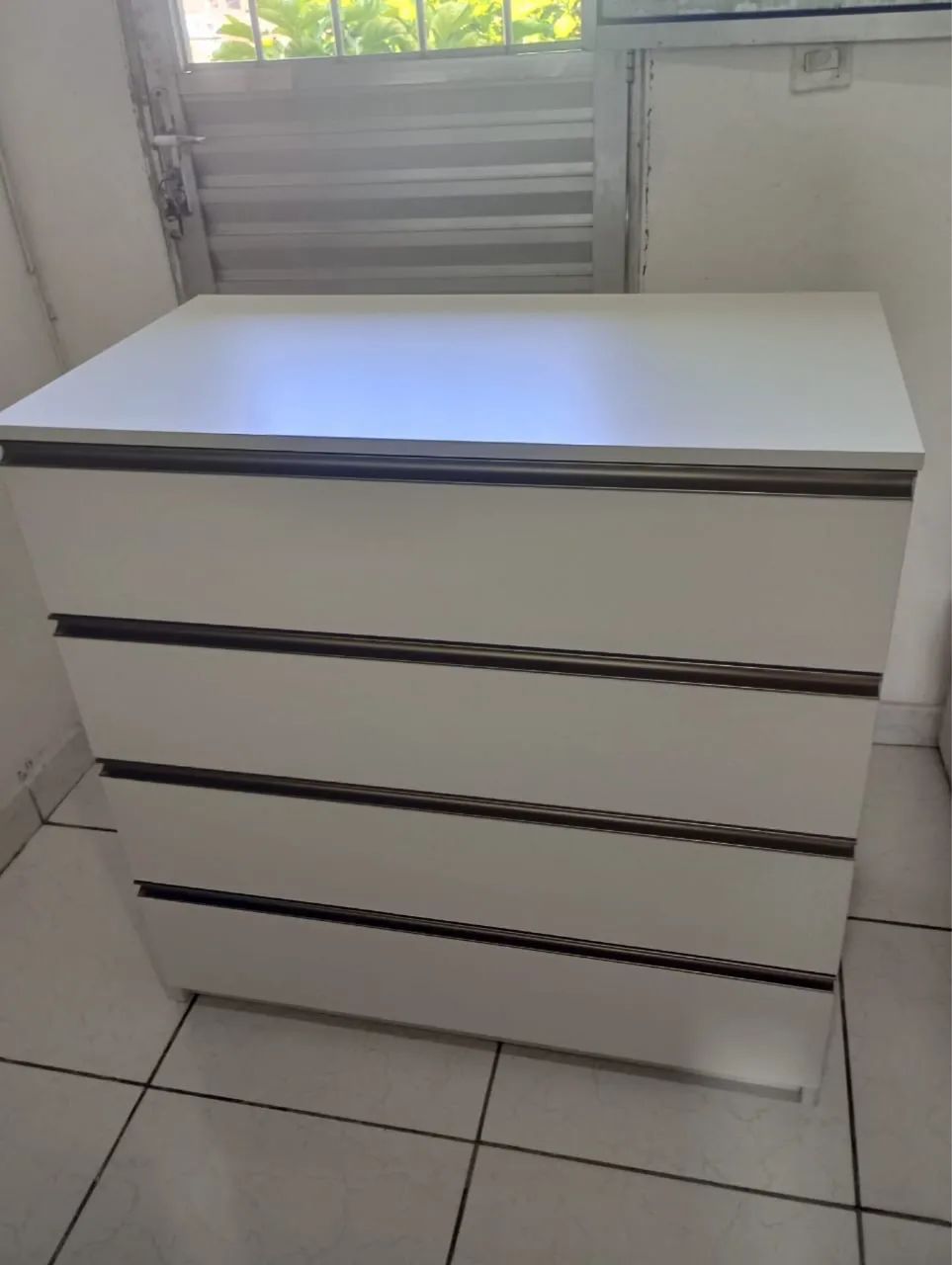 Cômoda MDF branca 