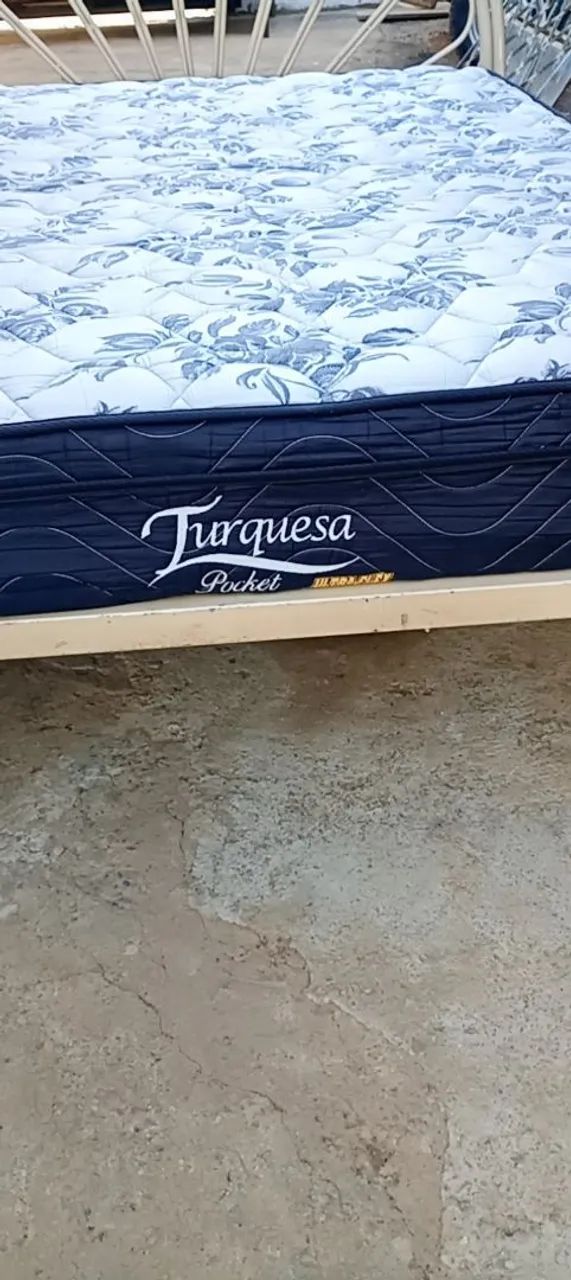 Vendo essa cama com colchão  - Foto 3