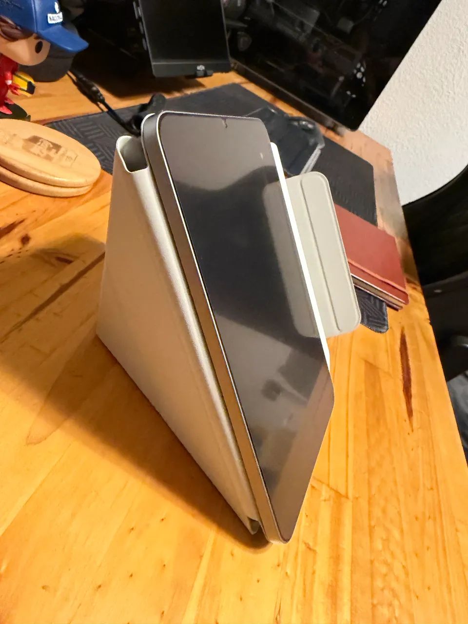 Capa magnética IPad Mini. 7 cinza  - Foto 3
