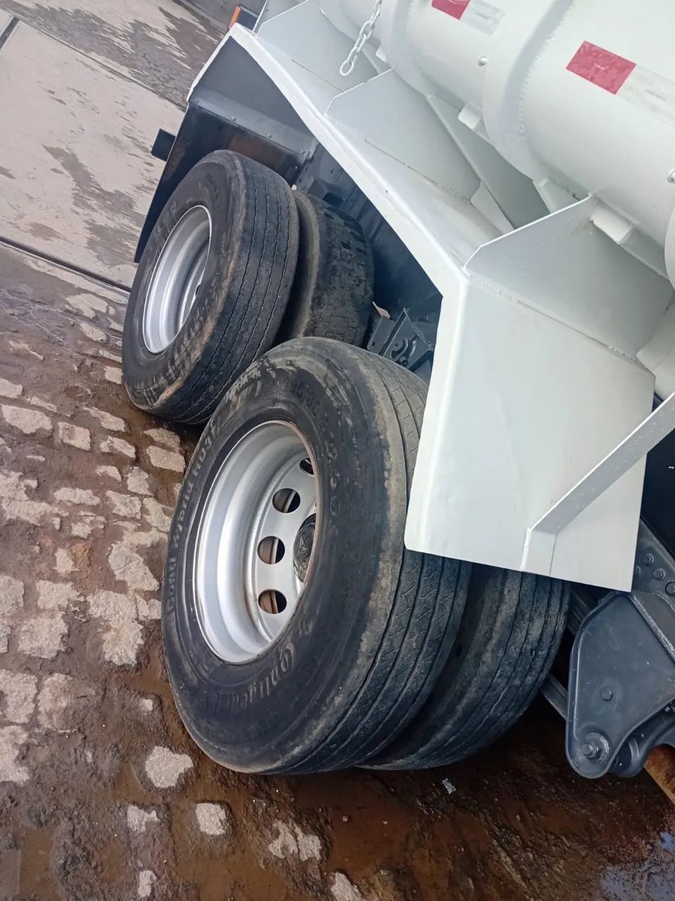 L1620 Mercedes bens ano 2007 - Foto 2