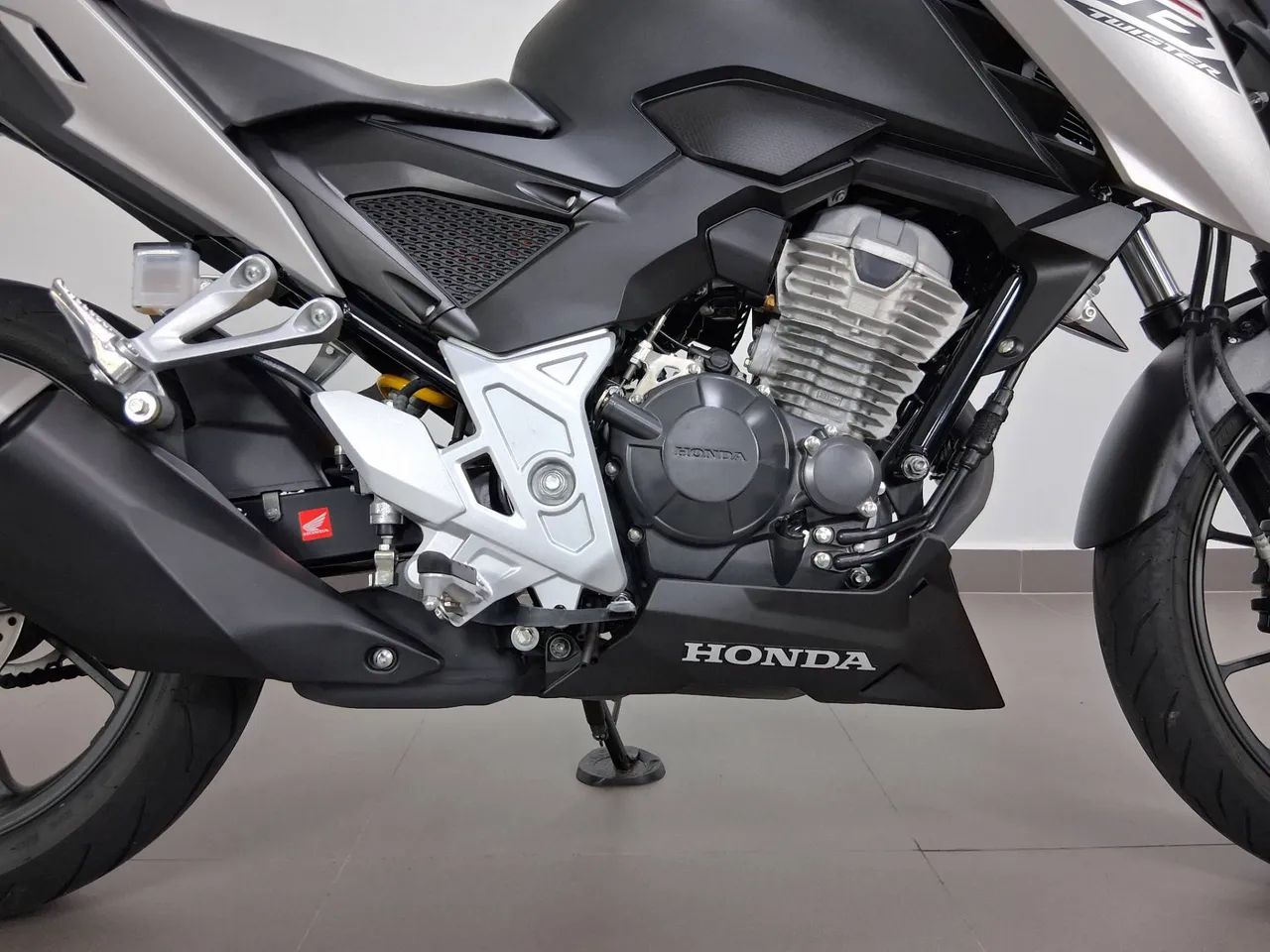 HONDA CB 3 - Foto 3