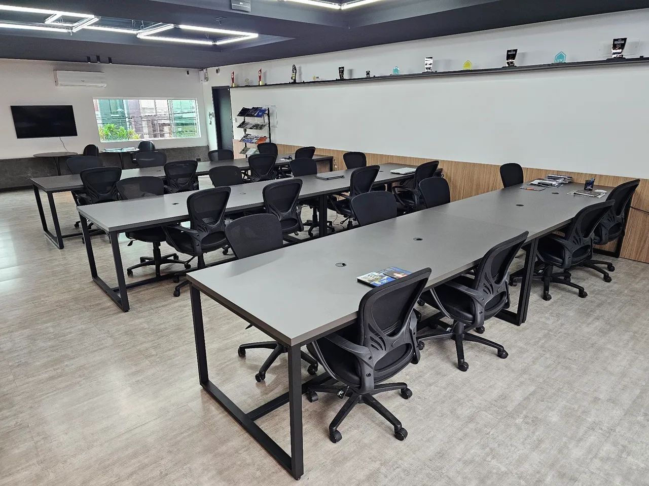 CADEIRAS E MESAS MDF, VENDO TUDO!