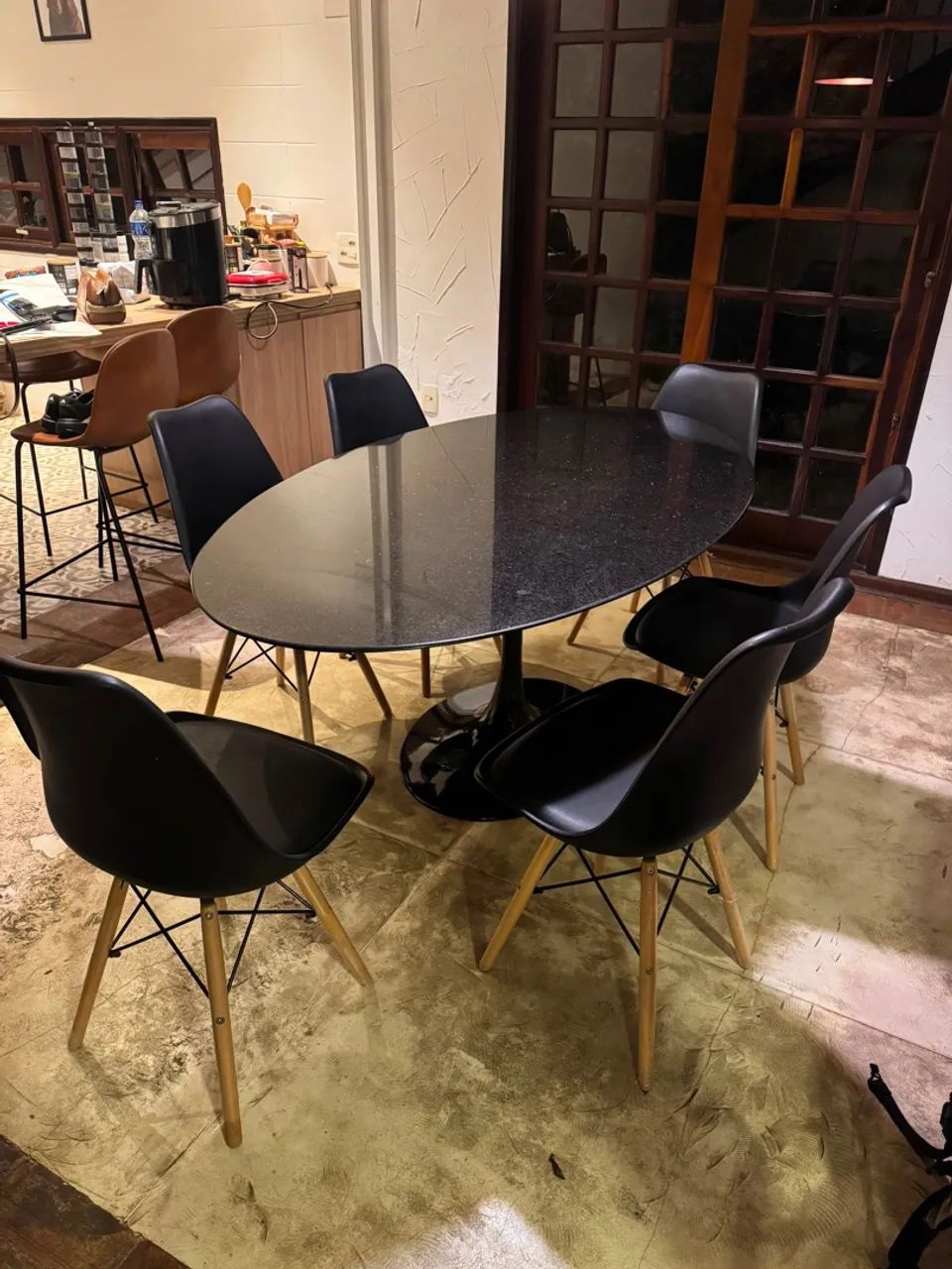 Mesa Mármore (Granito) e 6 cadeiras
