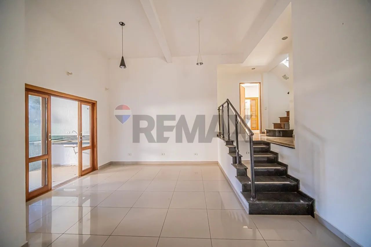 Casa estilo sobrado condominio Santa Adelia - Foto 5