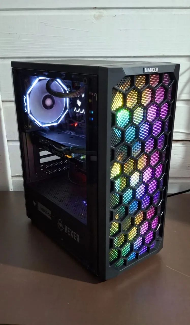 PC gamer completo, em ótimo estado.