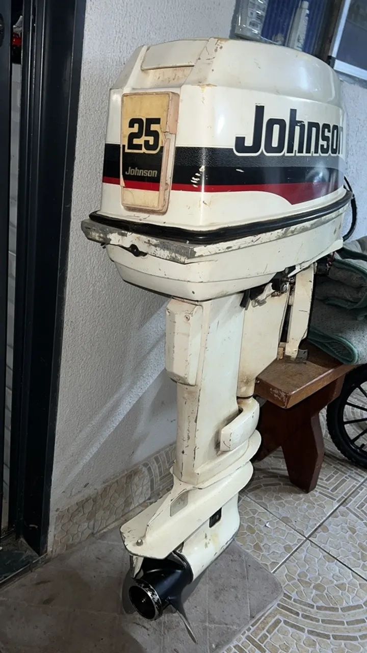 MOTOR 25HP JOHNSON 2001 COM PARTIDA ELETRICA - Foto 5