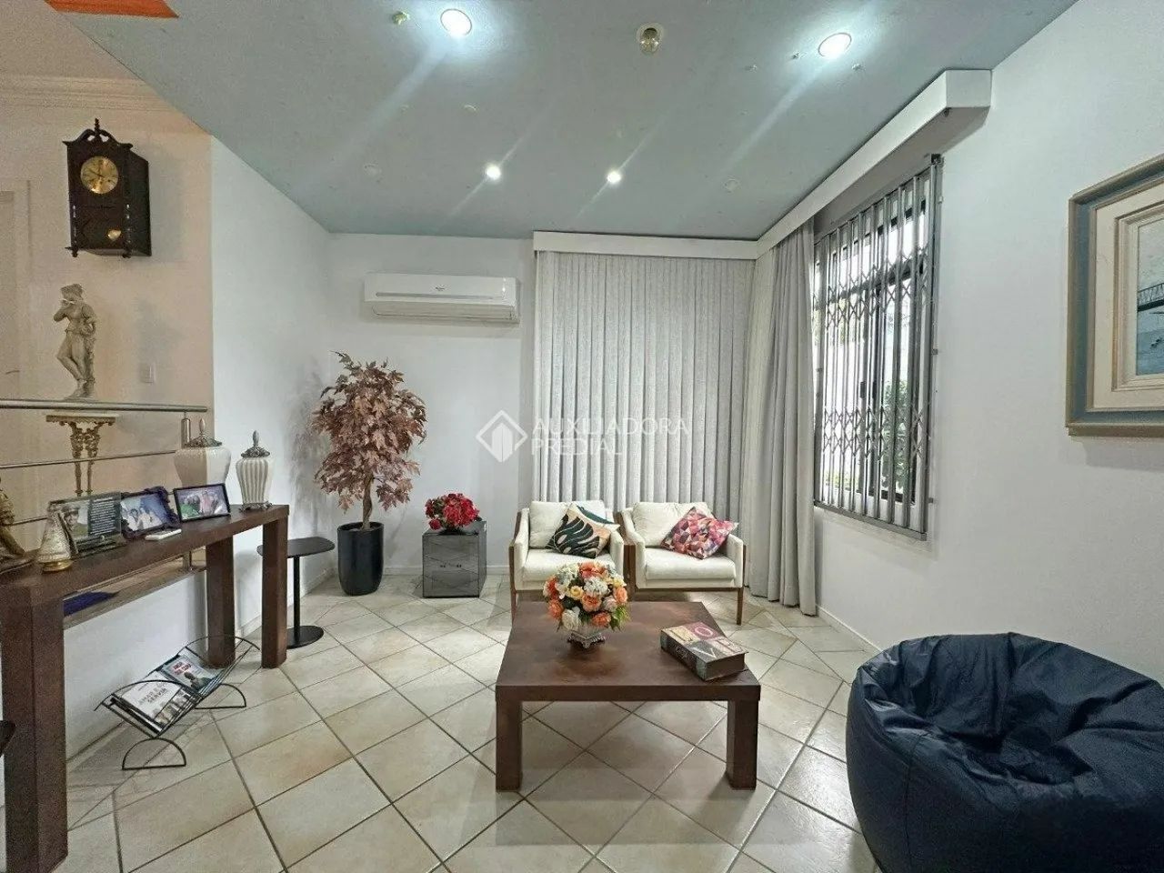Casa com 3 SUÍTES 4 VAGAS em Itaguaçu - Foto 5