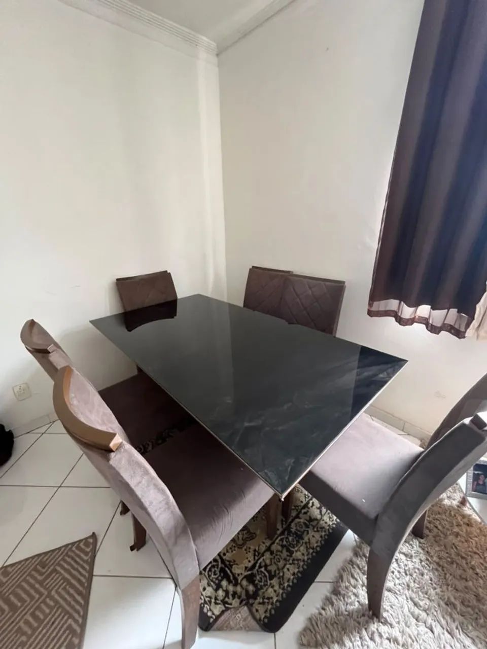 Mesa com 6 cadeiras. - Foto 3