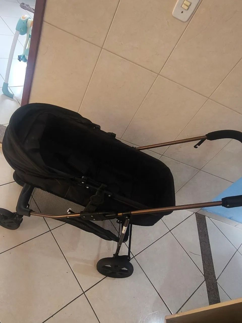 Carrinho Moisés com bebe conforto e colchão  - Foto 2