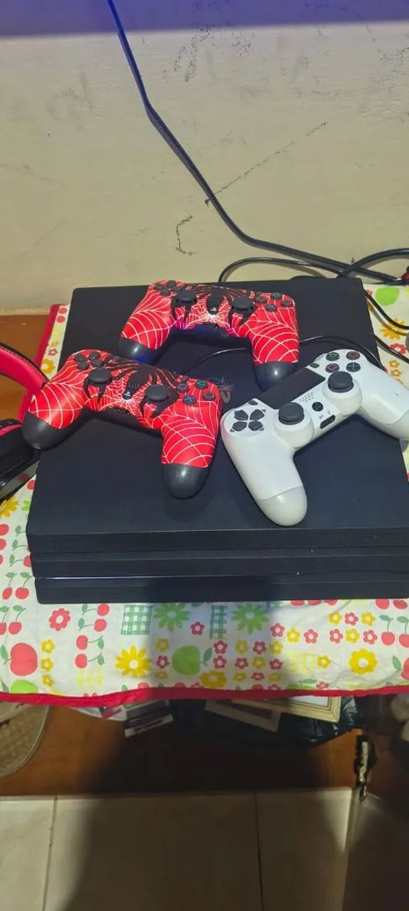 Playstation 4 pro 1tb  - Foto 2