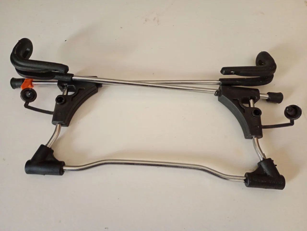 Suporte notebook e tablet desmontavel