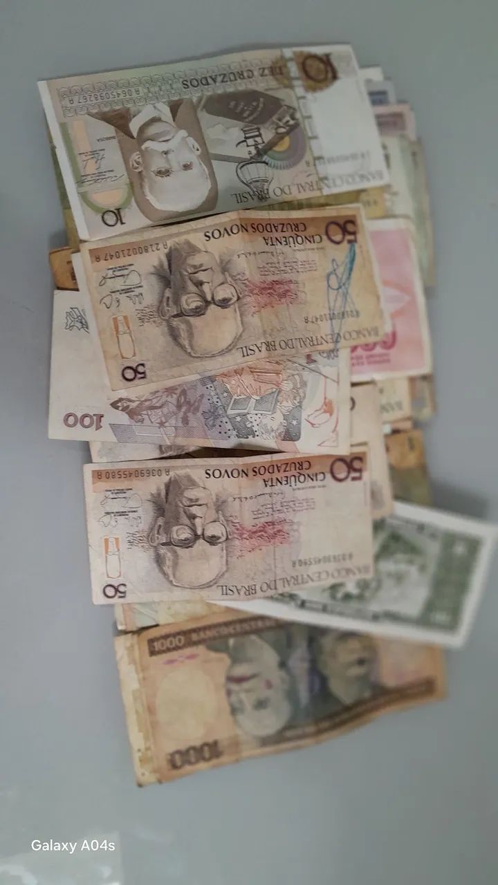 Moedas antigas e celulas antigas e estrangeiras  - Foto 3
