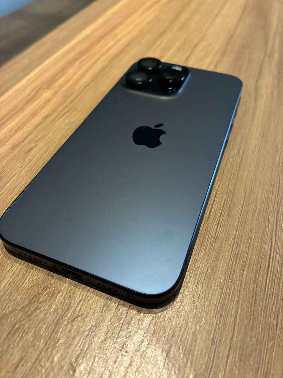 IPHONE 15 PRO MAX 256 GB 92 BATERIA - Celulares e Smartphones