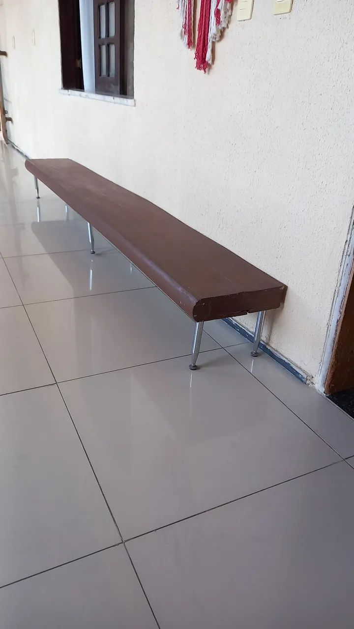 Bancada de madeira 