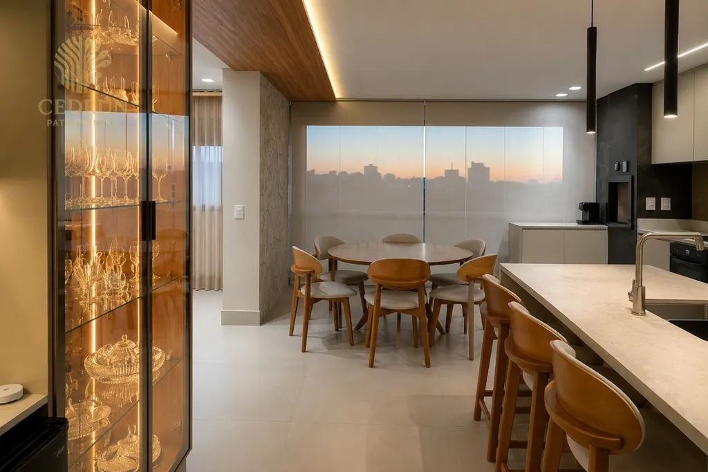 Apartamento mobiliado à venda em Maringá, Zona 07, Atto Sette, com 2 quartos, 72 m² e 2 va - Foto 3