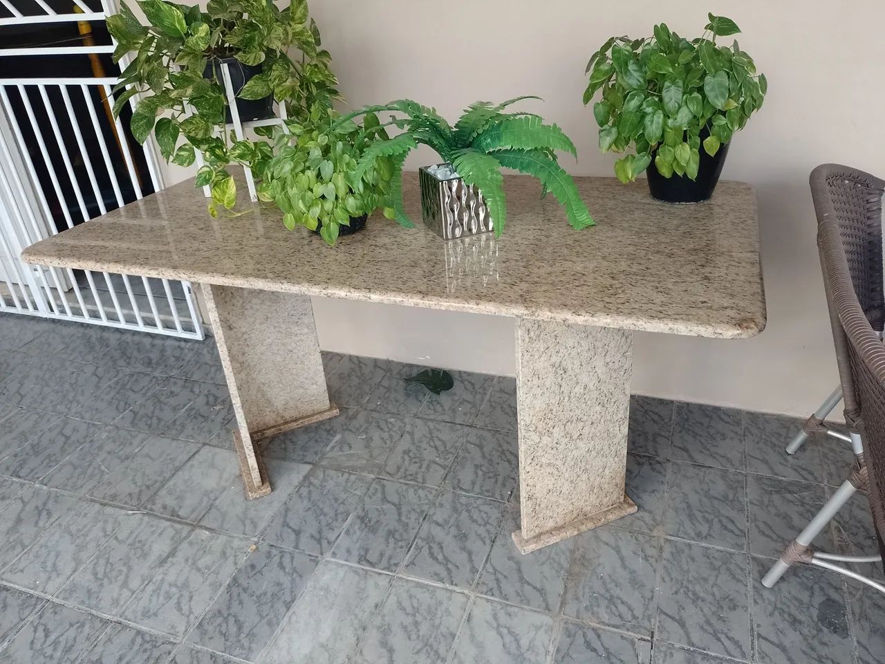 Mesa granito retangular clara