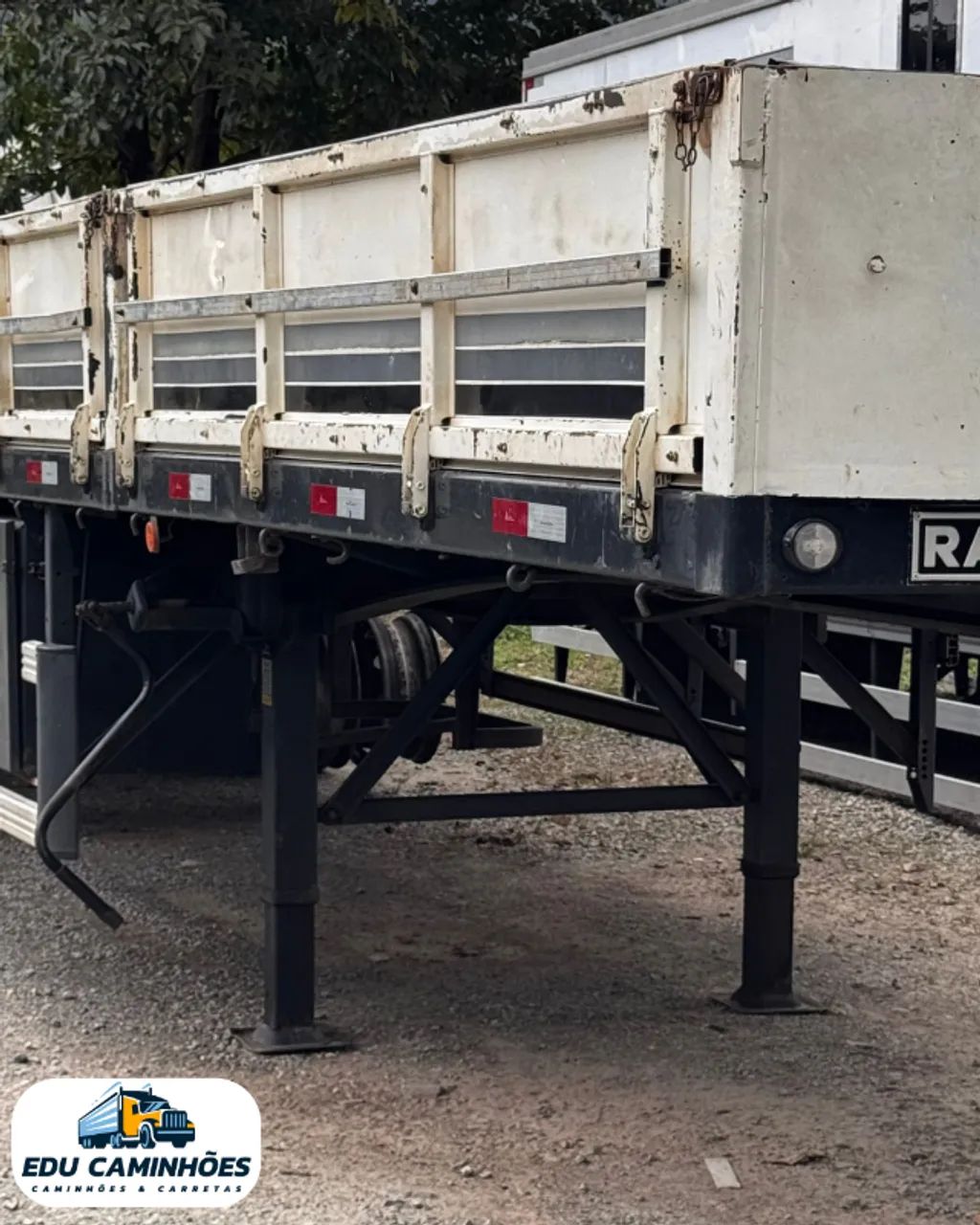CARRETA CARGA SECA GRADE BAIXA LS RANDON - Foto 4