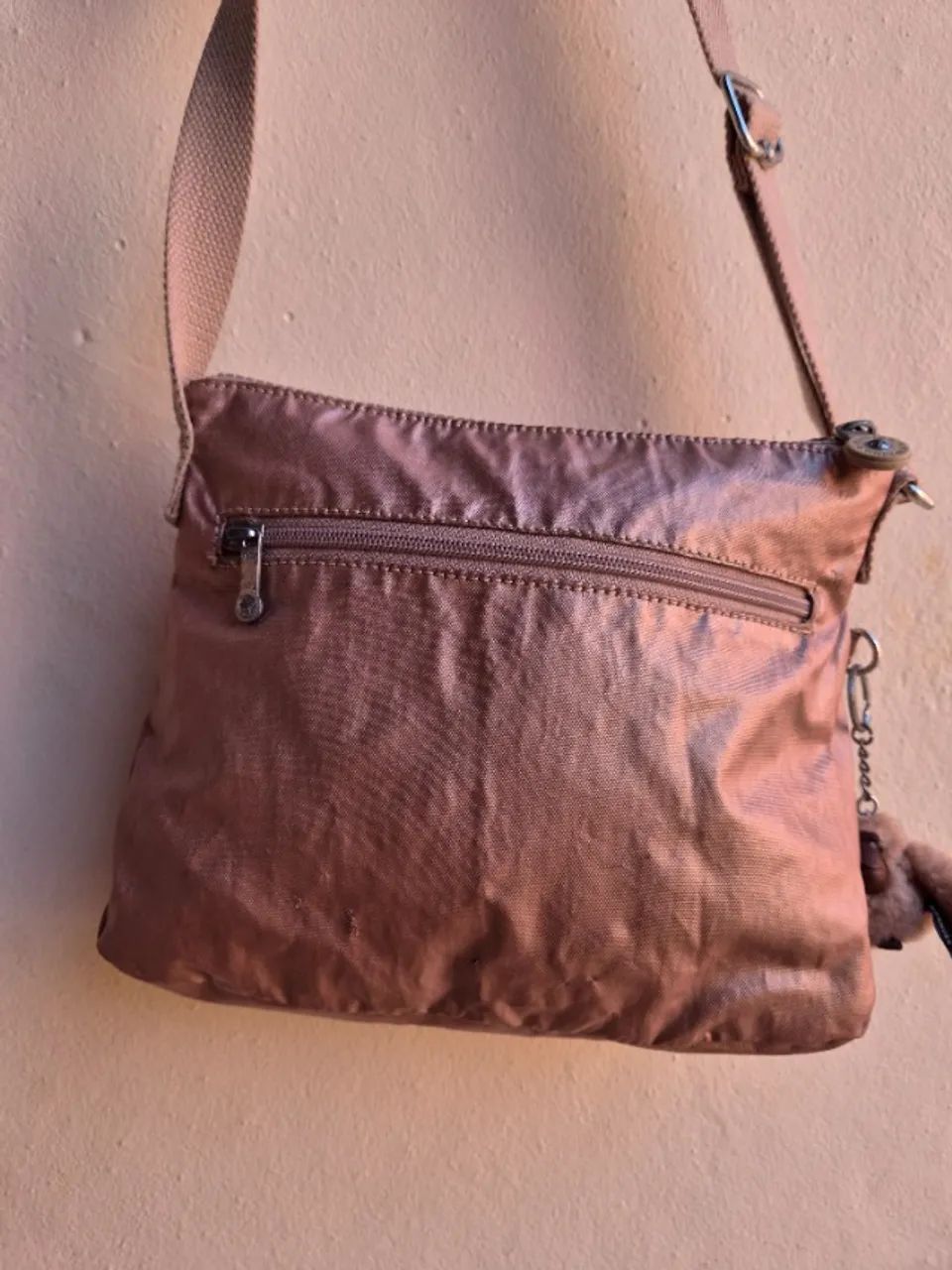 Bolsa Kipling original rosa metálico - Foto 5