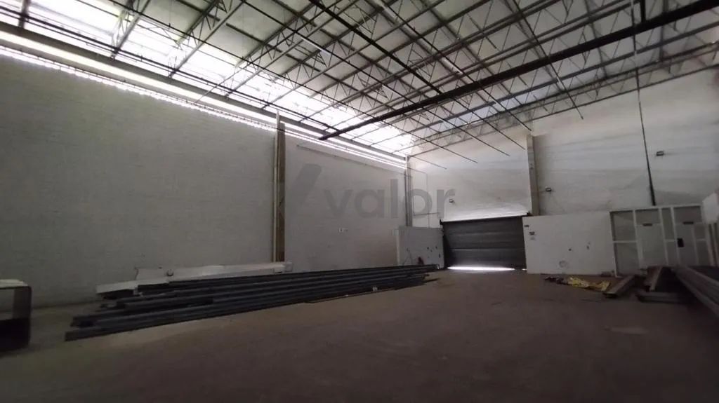Galpão para alugar em Campinas, São Bernardo, com 630 m² - Foto 2