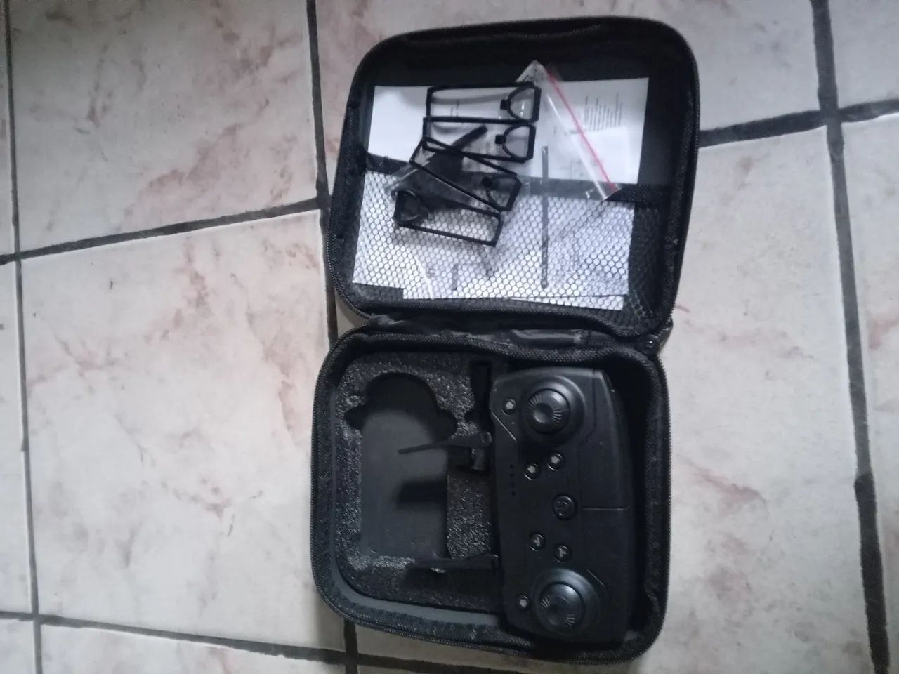 Drone E88 pro com camera - Foto 3