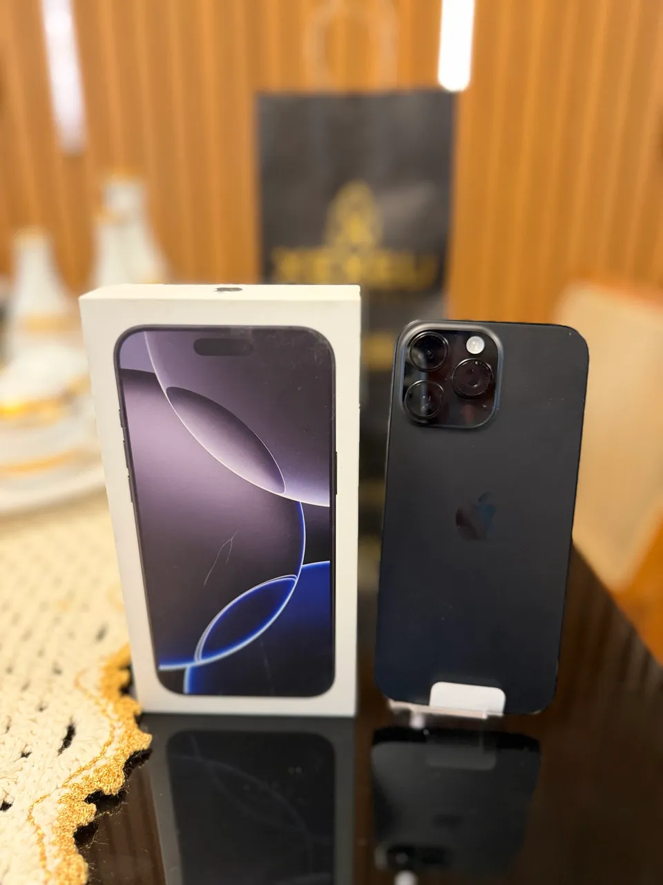 iPhone 16 Pro Max 256Gb Natural Titanium - Celulares e Smartphones