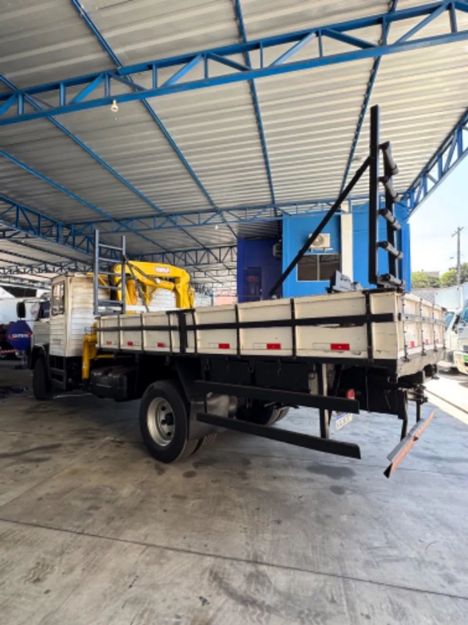 Caminhão VW 13.190 Worker com Munck Rodomaq - Foto 6