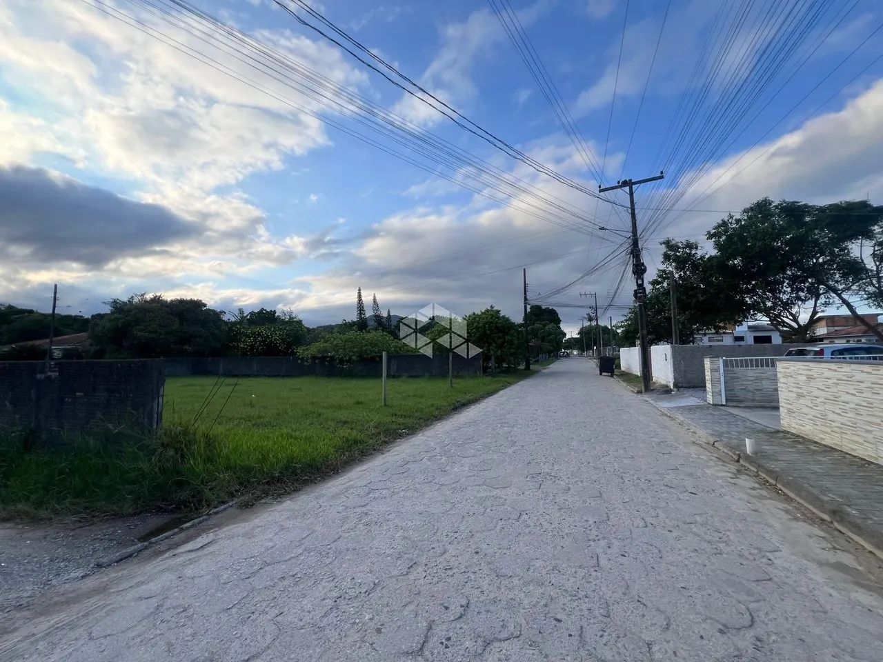 Terreno na Passagem do Maciambu, bem localizado e próximo à praia - Foto 2