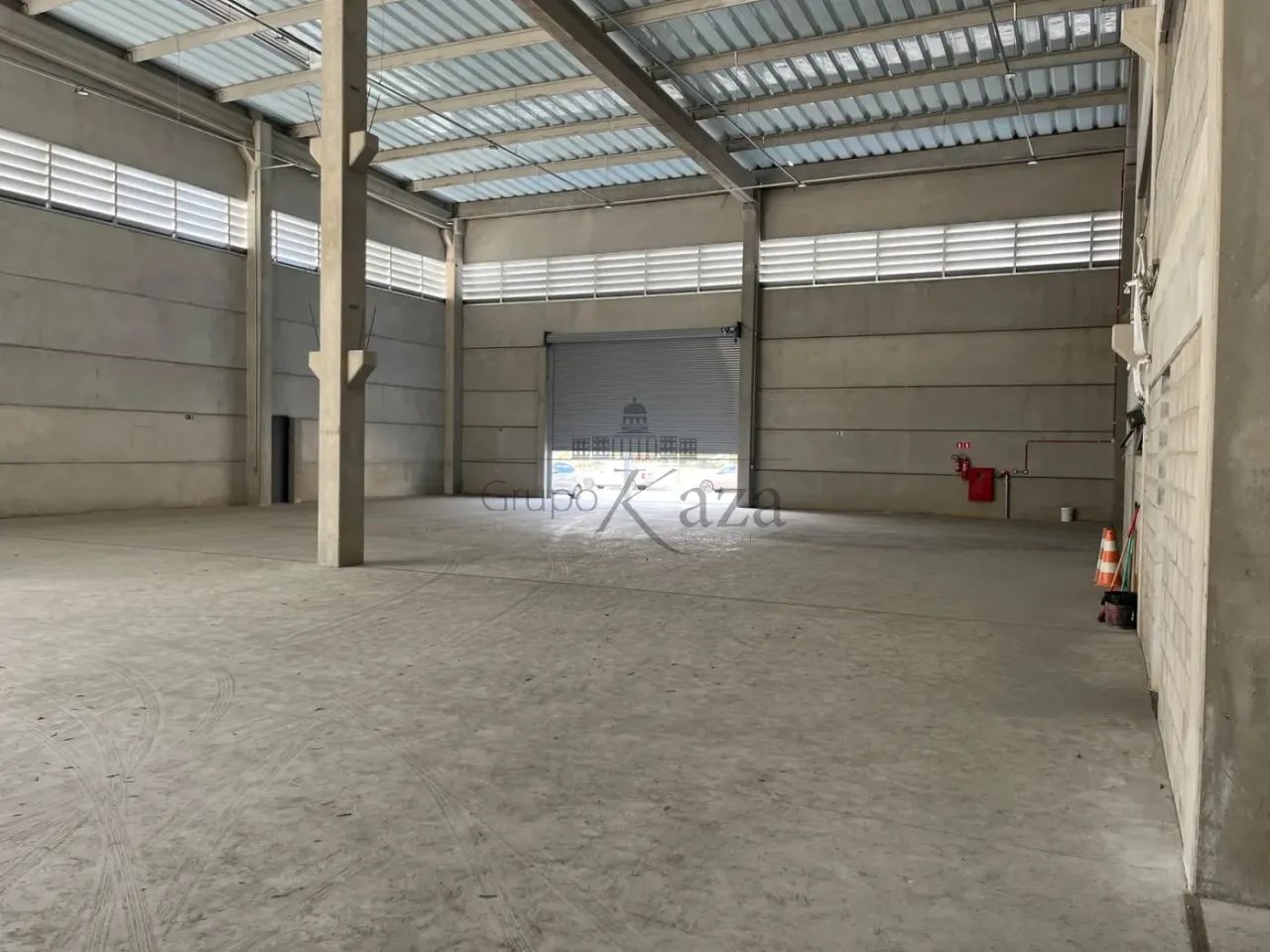 Galpão - Vila Galvão - Caçapava - 1.350m²
