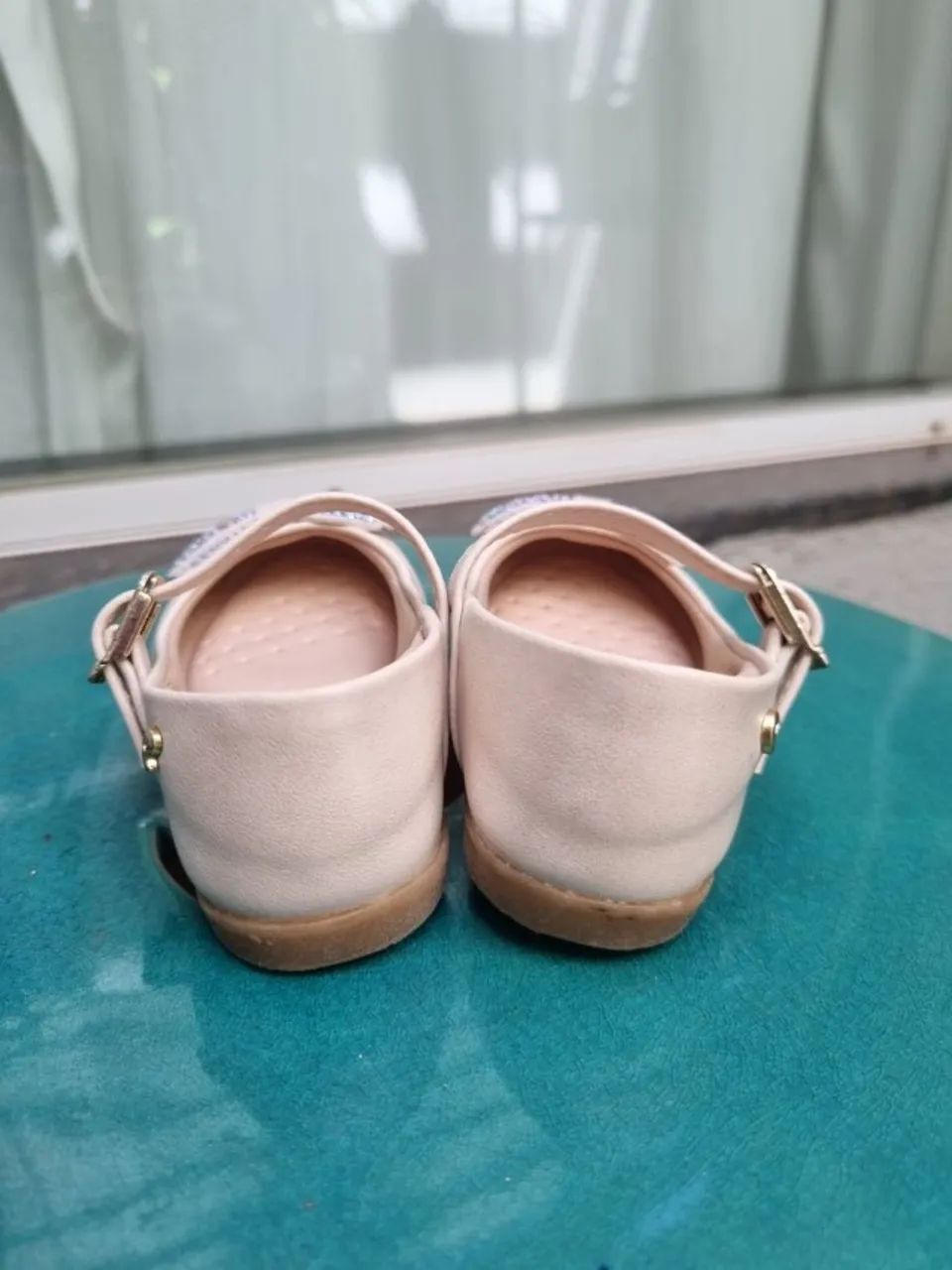 sapatilha bailarina nude com laço e strass pampili usada - tam 19 - Foto 3