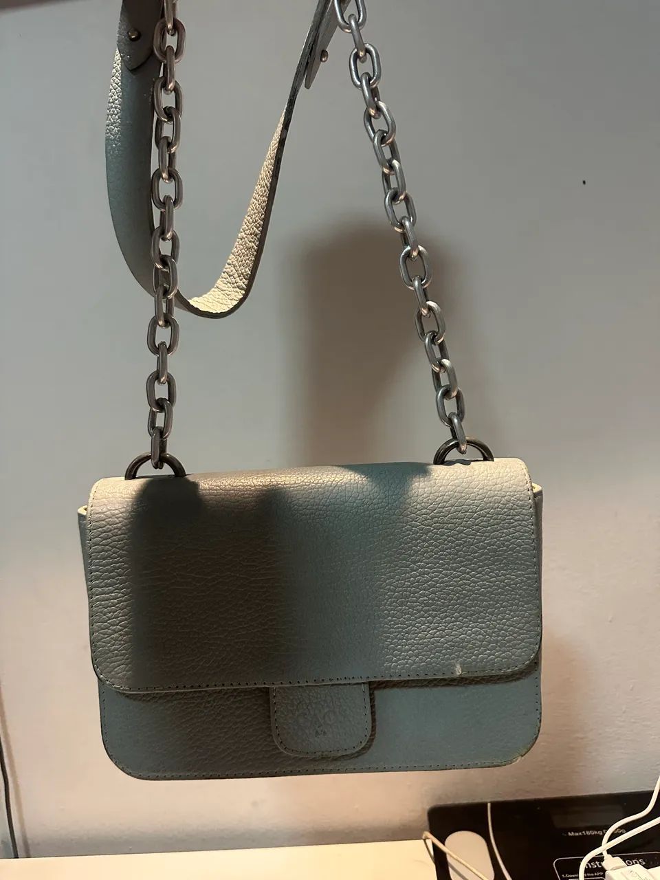 Bolsa Caos azul bebê 100% couro 