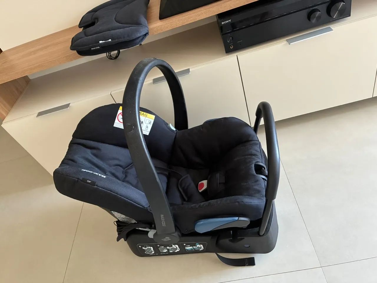 Bebê conforto com Isofix Maxi Cosi