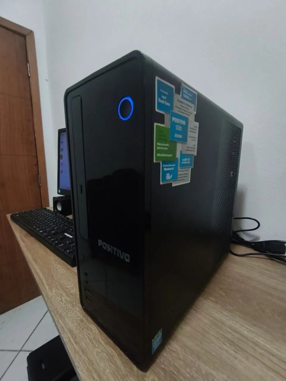 0045 - PC simples Celeron J1800 com Windows 10 para uso básicl - Foto 2