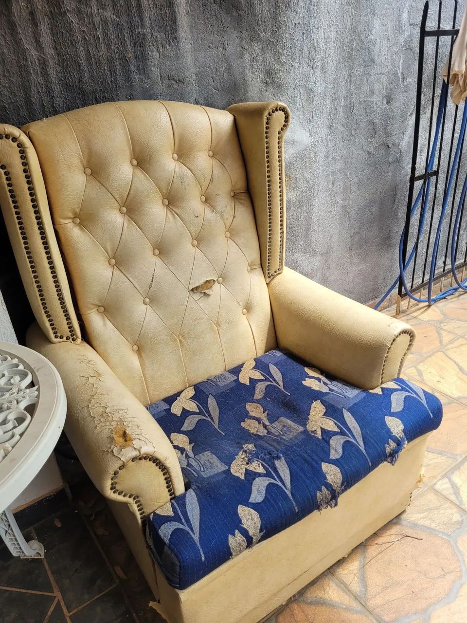 Poltrona pra restaurar  - Foto 2
