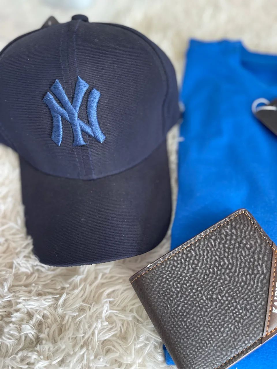 Kit camisa carteira e boné presente dos dias pias - Foto 4
