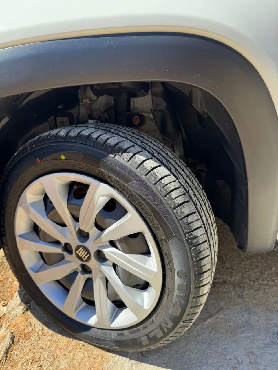 Fiat Strada Endurance 1.4 Flex 8V CS Plus 2023 - Foto 4