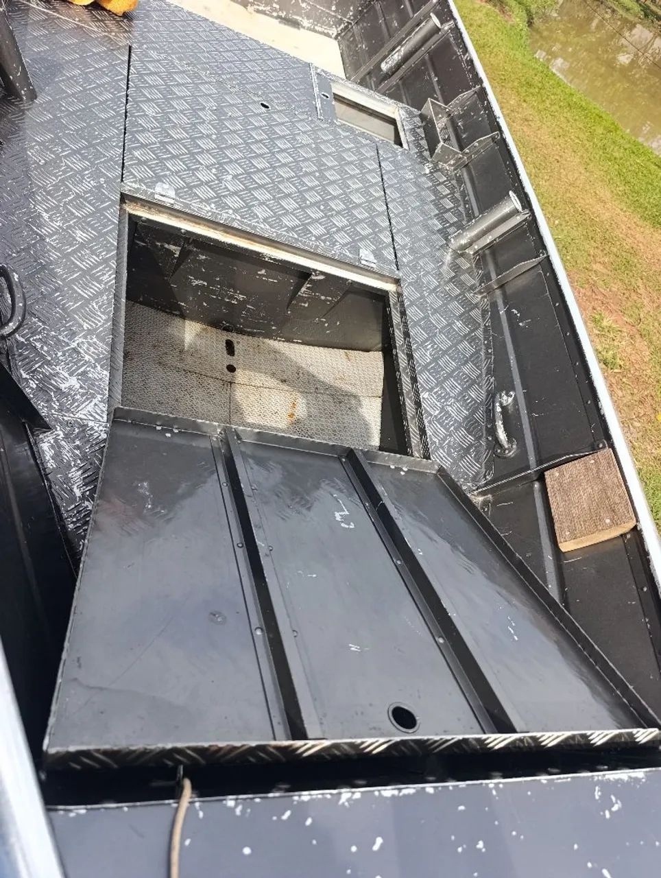 Conjunto Embarcação fluvimar, carreta e motor 30hp com partida elétrica  - Foto 4