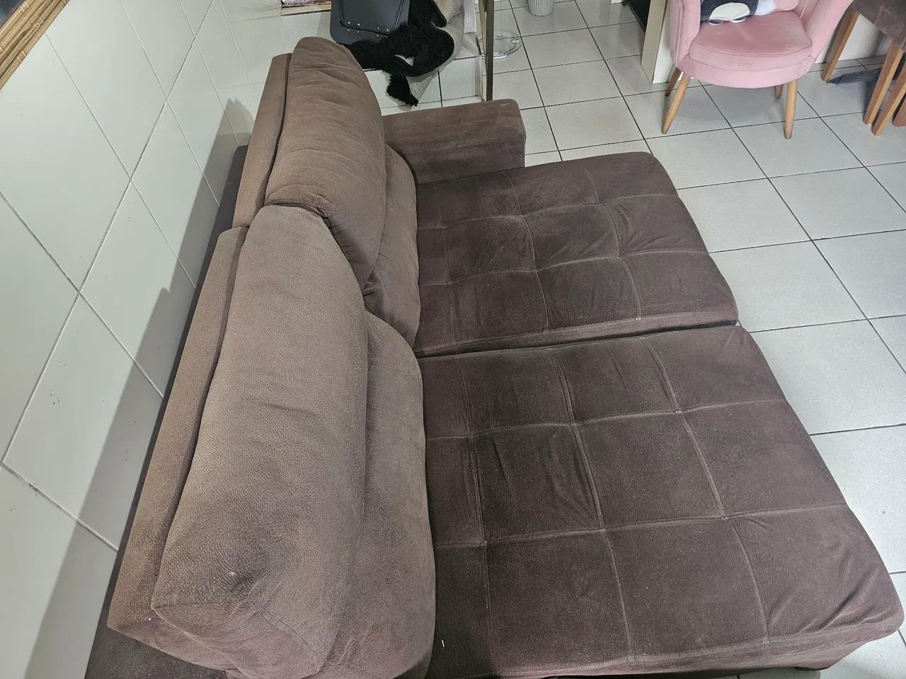 Sofá retrátil e reclinável