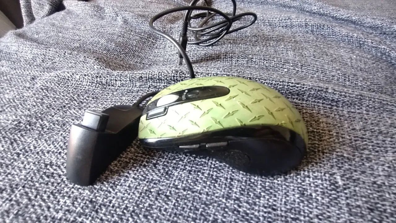 VENDO MOUSE GAMER E GAMESTICK - Foto 2