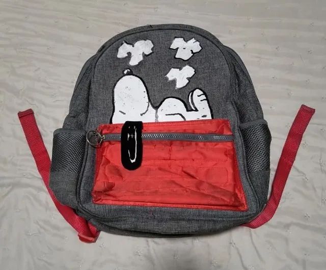 mochila snoopy cinza 25l
