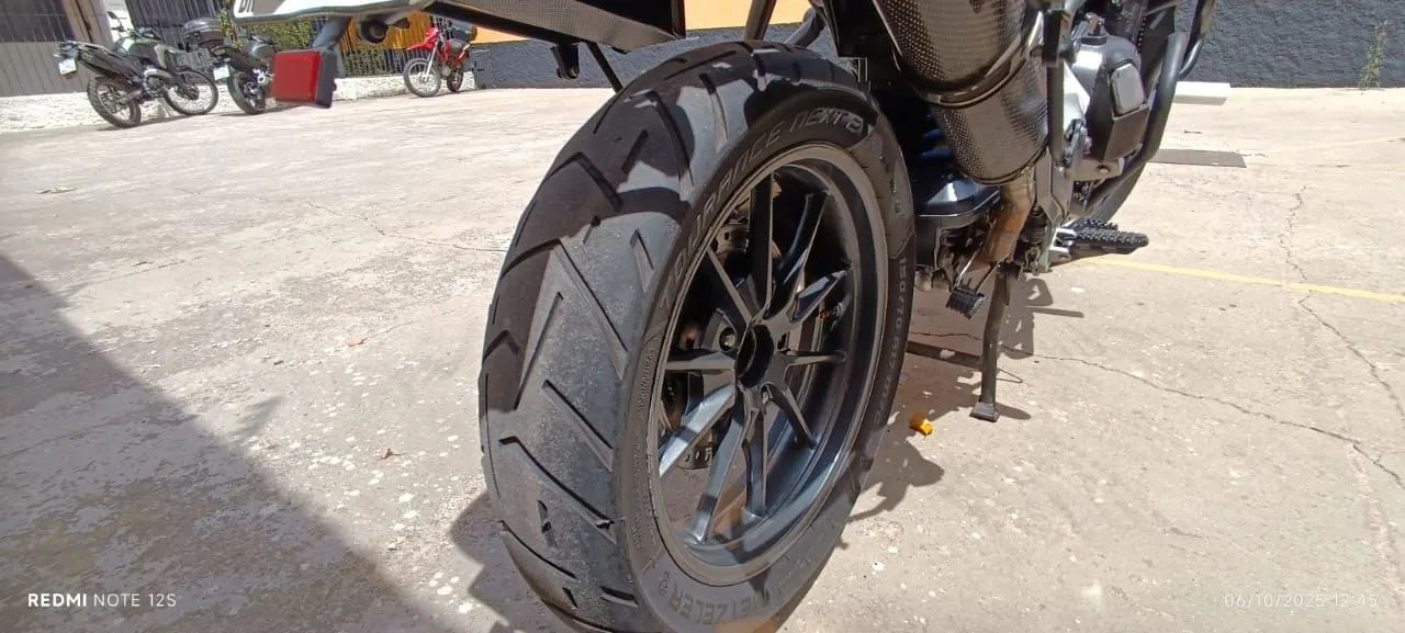 Triumph Tiger Explorer 1200 - Foto 4