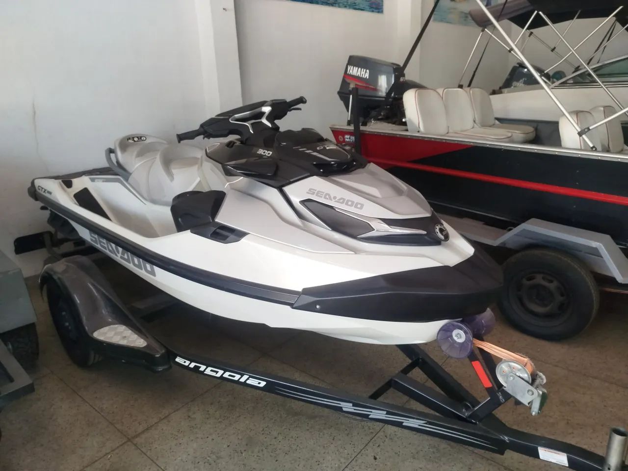 Jet ski