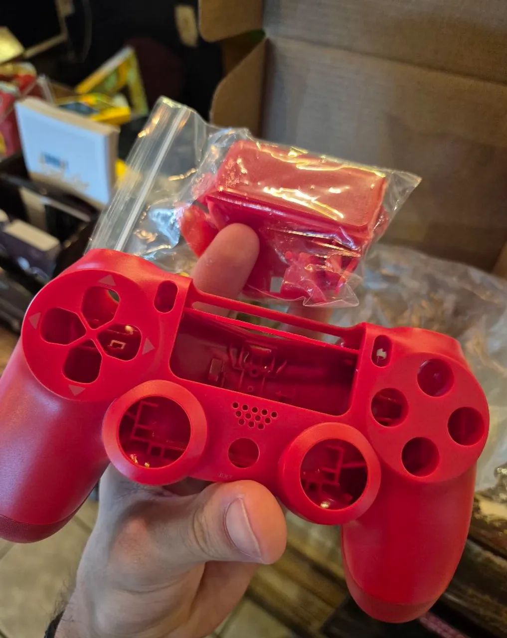 Carcaça Vermelha Controle PS4 JDM-040 - Peças e Acessórios de