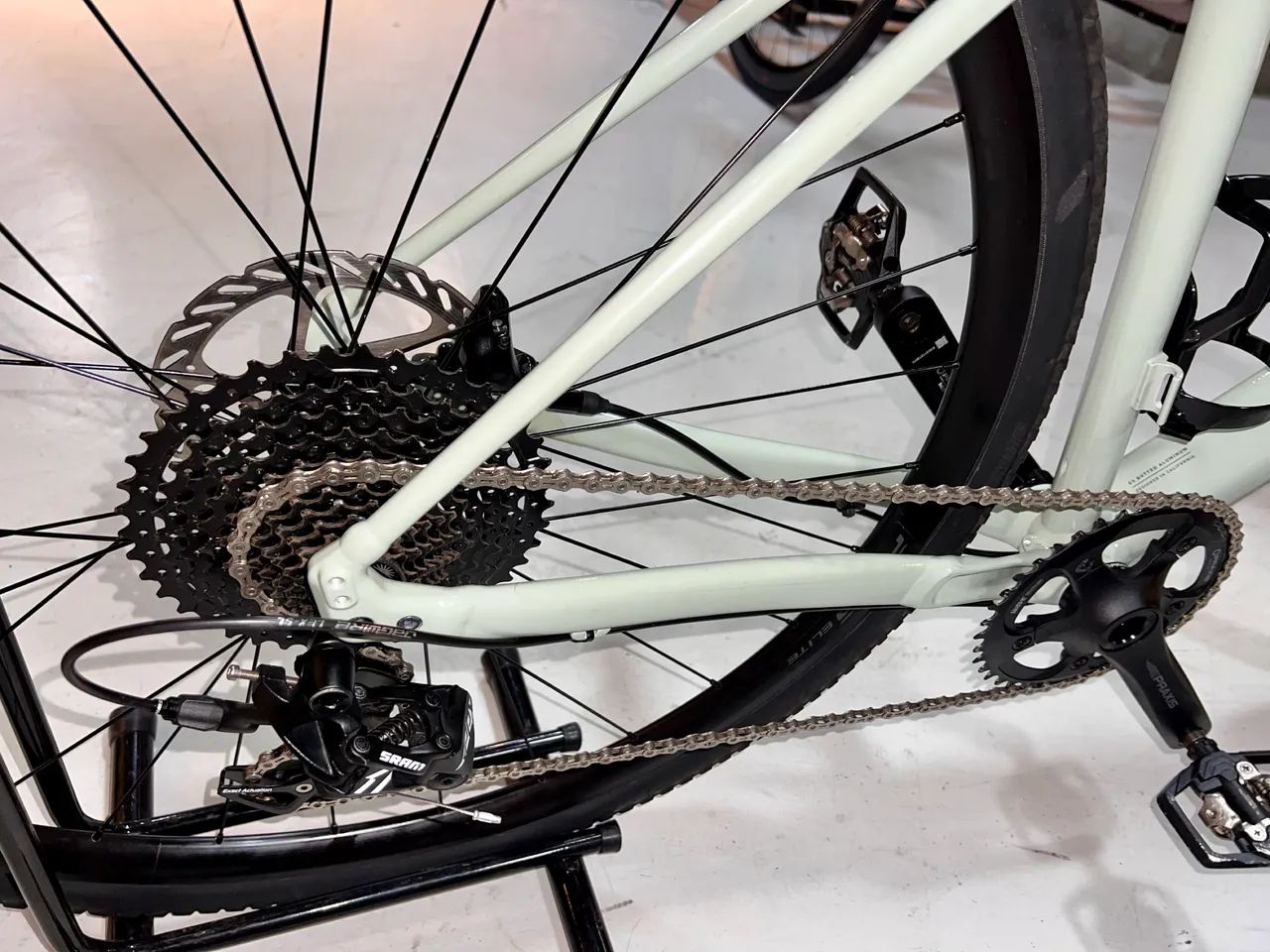 Bicicleta - Specialized Diverge E5 Comp - Tam 61 - 2022 - Foto 3